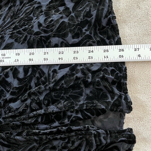 Laura Ashley Black Burn Out Velvet V Neck Tunic Blouse Top Boho Dark Romantic 8 - Picture 12 of 12